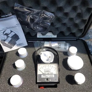 Myron L Company Agri-Meter Model AG6 pH Conductivity with Case and Accessories - Picture 1 of 1