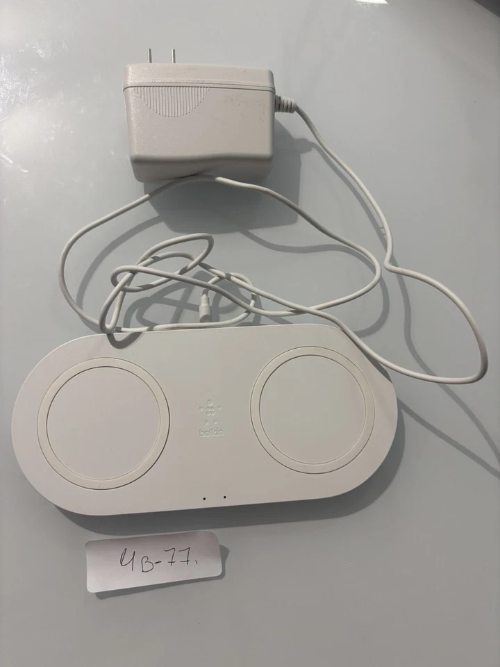 Belkin Dual Wireless Charging Pad 10W Boost Charge for Apple / Samsung - Image 1 of 1