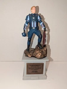 Marvel's Avengers: Earth's Mightiest Edition Captain America 12" Out Of Box  - Bild 1 von 4