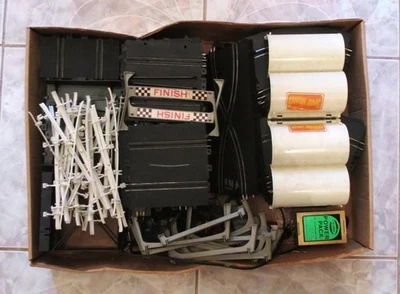 1965 Eldon 1/32 Slot Car Set 2 Cars Tracks Controllers Power Supply Original Box - Image 1 of 3