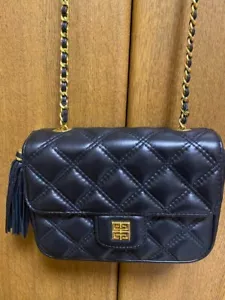 GIVENCHY Matelassé Shoulder Bag 4G Quilted Tassel Chain Black x Gold Leather - Picture 1 of 24