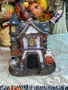 Halloween Haunted House w/ Flying Witch 9" x 8" x 7" (Non-Working) Vintage ~RARE - Imagen 1 de 5
