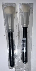 Mac 168S Synthetic Angled Contour Brush  / New Retail $42 - Picture 1 of 5