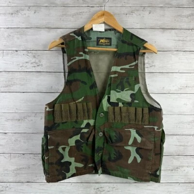 Vintage Kmart Camouflage Hunting Size Small Vest - Image 1 of 4
