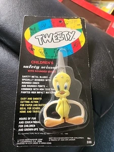 Vintage Warner Bros Tweety Bird Childrens Safety Scissors By Dyno Hong Kong D8 - Picture 1 of 5