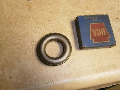 Studebaker 195402 Clutch Release Throw-out Bearing 39-42 President 1941-54 Truck - Image 1 of 2