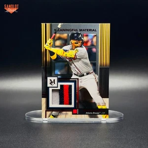 2024 Topps Museum Ronald Acuna Coll Meaningful Material Relic Ruby /10 #RAJ - Bild 1 von 2