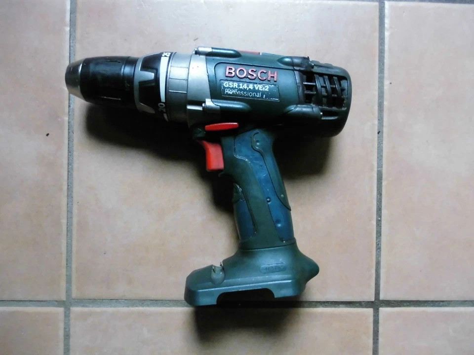 Bosch Akkuschrauber GSR14,4VE-2 Professional mit 13mm Schnellspannbohrfutter - Bild 1 von 1