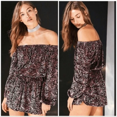 Mameluco Burnout con hombros descubiertos Urban Outfitters S Foto 1 de 4