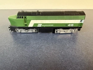 Burlington Northern 415 TYCO Sharknose HO Locomotive Power - Picture 1 of 5