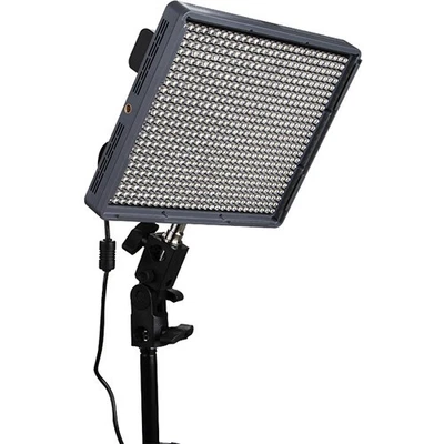 APUTURE AMARAN HR672C Bi-Color LED Flood Light - Imagen 1 de 4