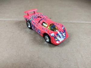 HOT WHEELS SOL-AIRE CX4, CALIFORNIA CUSTOM, ROSA NEON - Foto 1 di 8