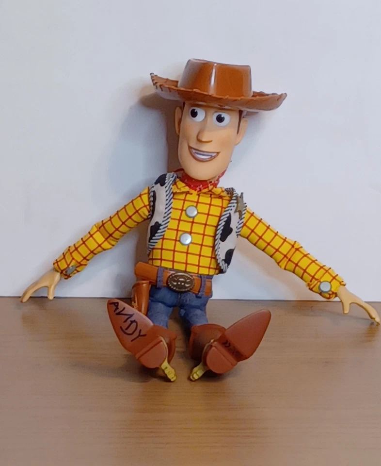 迪士尼皮克斯 Thinkway 玩具总动员伍迪拉绳 15 英寸娃娃-不起作用 — 第 1/1 张图片