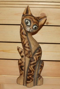 Estatuilla de gato de madera tallada a mano vintage - Imagen 1 de 8