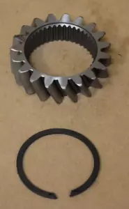 5-P-965X CHELSEA PARKER PTO INPUT GEAR ( 42 / 19 T ) ( 442/ 447 SERIES ) **NEW** - Bild 1 von 5