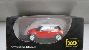 IXO 1:43  2001 New Mini Cooper Red white roof  MOC004 old stock - Picture 1 of 2
