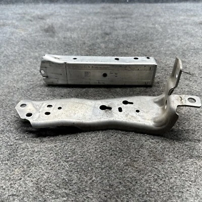Mini Cooper S 2015-2020 soporte de refuerzo delantero izquierdo soporte vertical derecho Foto 1 de 4
