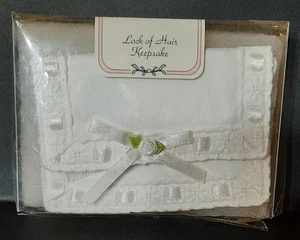 1999 Tiny Treasures Baby Kleinkind Mädchen Haarlocke Andenken 100 % Baumwolle NEU - Bild 1 von 4