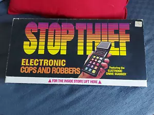 Stop Thief - Heisse Spur Electronic Cops & Robbers Brettspiel 1979 - Eng-Ausgabe - Bild 1 von 11