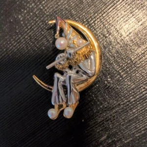 Mikimoto Brooch Clown Pearl Silver Gold Moon - Picture 1 of 6