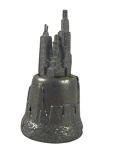 Metal Thimble Chicago Illinois Lake Michigan Skyline Souvenir Thimble - Picture 1 of 5