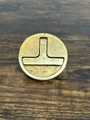 Huntley Thomasville Drawer Pull Brass Round Vintage Campaign Hardware N08372 - Image 1 of 4