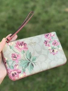 BRACCIALE GRANDE COACH NUOVO CON ETICHETTE IN TELA FIRMA MULTI F73368/F65555/F56505/F57465 - Foto 1 di 11
