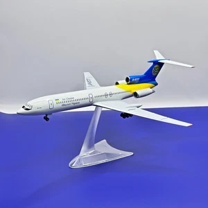 Tupolev Tu-154 Air Ukraine | Reg: UR-85707 | 1:200 Scale Plastic Model | NEW - Picture 1 of 14