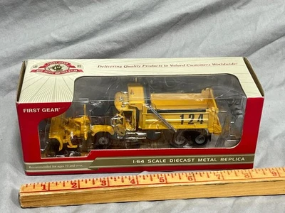 First Gear 1:64 Scale Mack Granite Dump With Plow 69-0106 CHICAGO O'HARE 2004 - Image 1 of 4