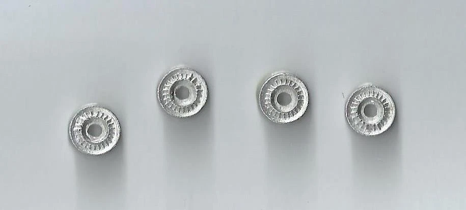049C. MERCURY 1/48- replica 4x Cerchi/Wheel hubs, Cadillac Eldorado - Immagine 1 di 1