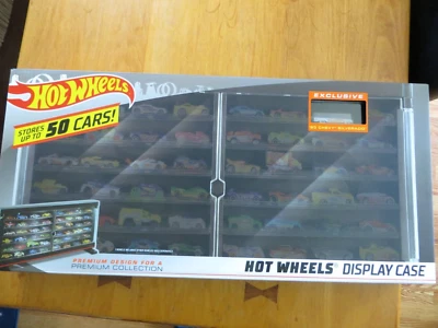 Hot Wheels 2018 Display Case with Included Exclusive ‘83 Chevy Silverado - Image 1 of 2