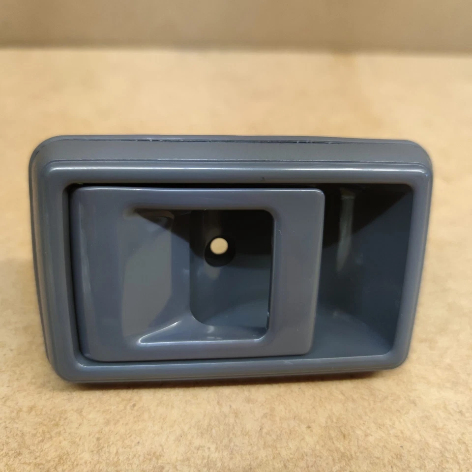 TOYOTA LandCruiser J7 Griff Türgriff kleine Hecktür Innen 70 71 73 74 75 78 NEU Foto 1 de 1