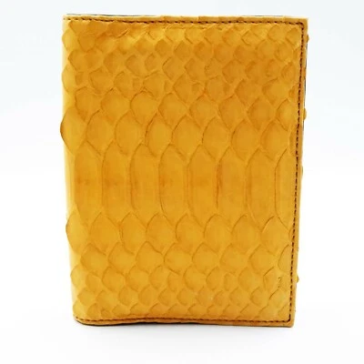 New Real Yellow Snake Leather Belly skin Men Bi-fold Passport Wallet. Foto 1 de 4