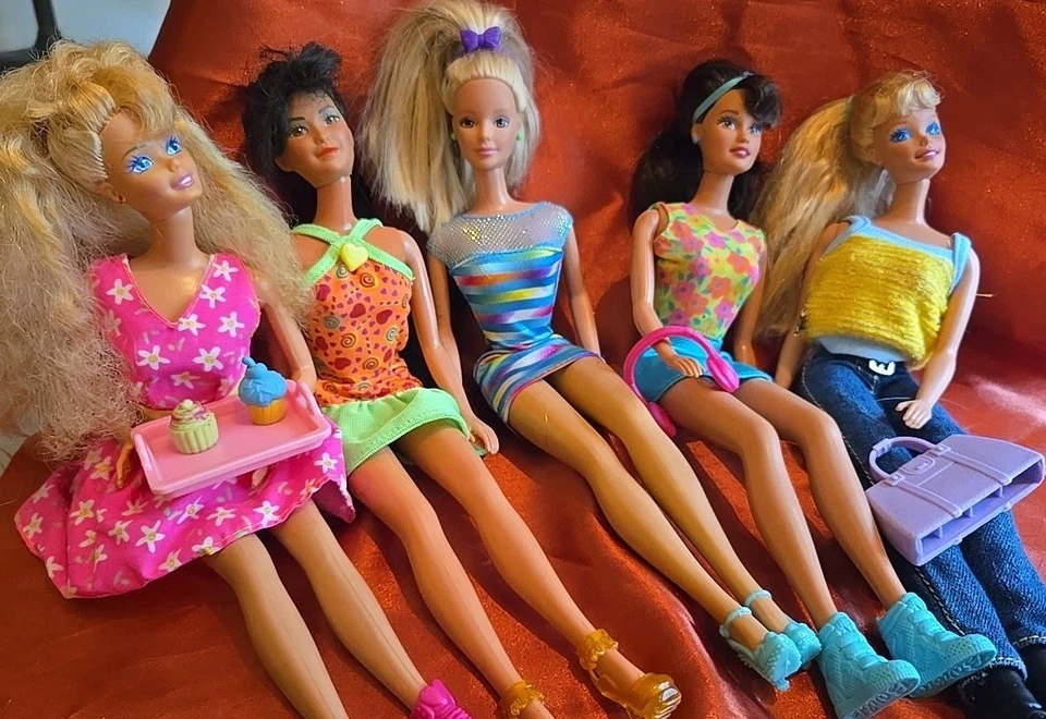 Lot 5 Mattel Barbie Dolls Friends Teresa & Kira 1990's Clothes Shoes Accessories - Image 1 of 4