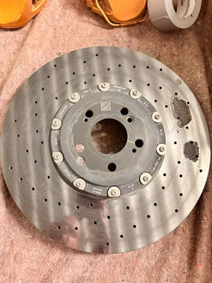 Keramik Bremsscheibe vorne links Mercedes AMG 63S A2314211512 AMG GT W213 usw - Bild 1 von 4