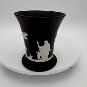 Jarrón Wedgwood de jaspe negro de 3,75" - Imagen 1 de 9