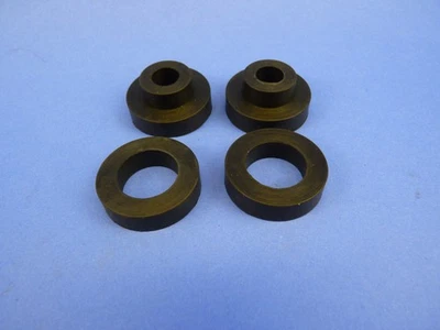 Juego de bujes laterales radiador nuevo Alfa Romeo 1750 2000 GTV Berlina Duetto Spider Foto 1 de 2