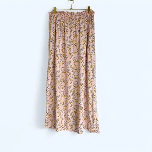 OLD NAVY Blush Pink Yellow Floral Long Midi Skirt Size L Elastic Waist Boho - Picture 1 of 11
