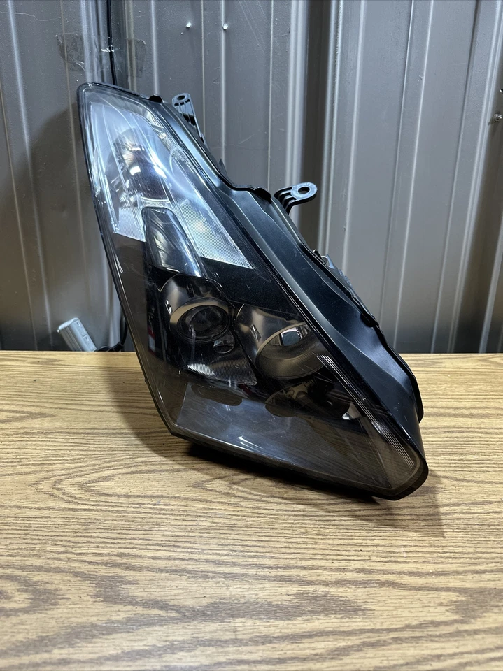 2009 2010 2011 2012 2013 2014 NISSAN GT-R GTR RH RIGHT HEADLIGHT XENON HID OEM Foto 1 de 4