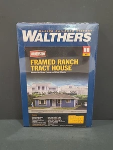 HO Scale WALTHERS FRAMED RANCH TRACT HOUSE KIT Item #933-3775 - Picture 1 of 3