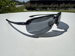 Maui Jim 407-02 Ho'okipa glänzend schwarzes Gestell/graue polarisierte Gläser #J87 - Bild 1 von 12