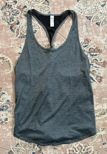 Women’s Under Armour Tank Top Size XS NWT - Picture 1 of 3