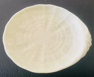 Belleek Ireland Porcelain Ceramic Flower Trinket Dish Reg No.0857 - Picture 1 of 5