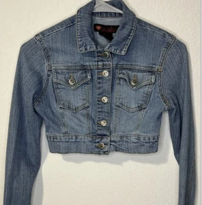 Girls Small Cropped Jean Jacket Long Sleeve Button Up Blue Denim 90s Y2K Classic - Picture 1 of 9