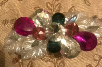 Pinza de pasador de metal con flores de diamantes de imitación de moda vintage Foto 1 de 3