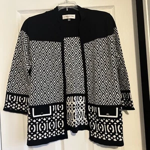 Beautiful Evan-Picone Black and White Cardigan Medium - Picture 1 of 7