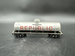 Coche cisterna Mantua escala HO calibre 1:87 Republic CPOX 8056 40' cúpula única plateado - Imagen 1 de 6