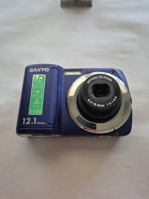 Sanyo VPC-S120 Digital Camera - Image 1 of 4