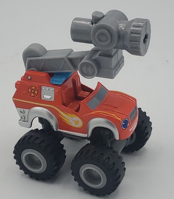 Carrinho do Personagem Listrado da Franquia de Desenhos Blaze And The  Monster Machines, Brinquedo Mattel Usado 84085750