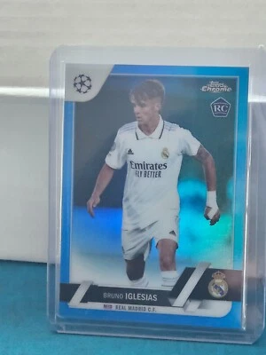 2022-23 Topps Chrome UEFA Club Competition #114 Bruno Iglesias Blue Prizm /150 - Image 1 of 2